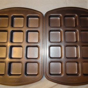 TWO Pampered Chef Brownie Muffin Pan Baking Creates 24 corner Pieces! EUC